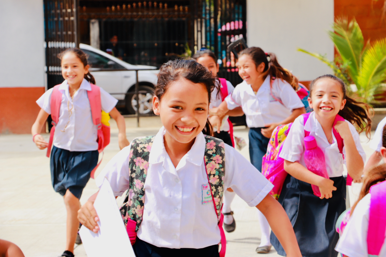 OpUSA_HolCard2020_COVER